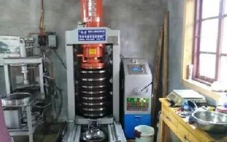 大豆榨油机跑渣现象及技巧分析