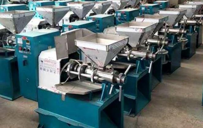 目前市场上螺旋榨油机和液压榨油机孰优孰劣