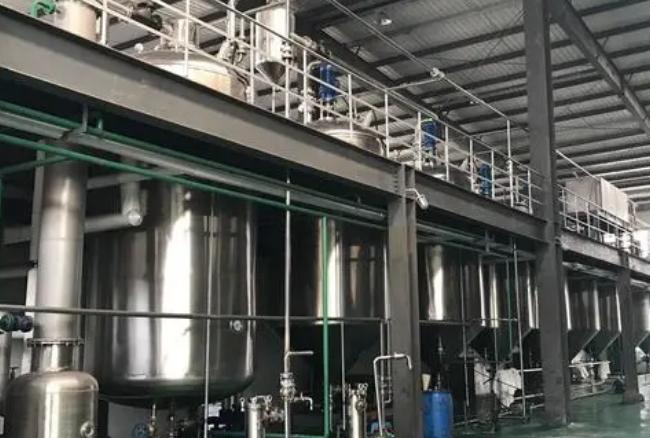 油脂精炼设备是一种非常重要的食品加工设备