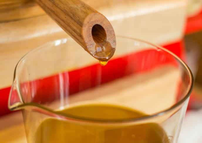 植物中提取食用油工艺方法-压榨法