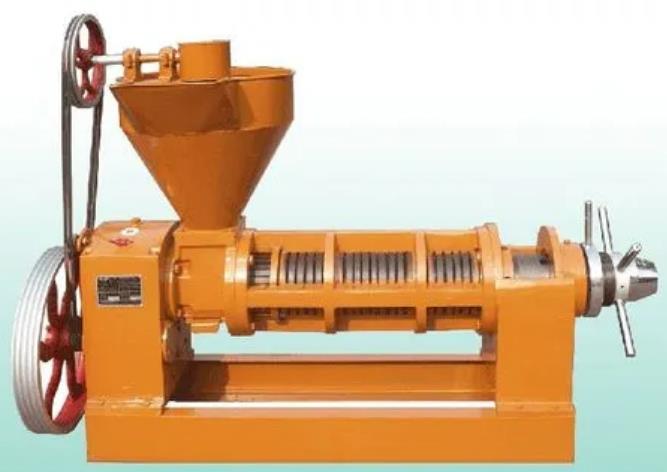 新型榨油机的构造和工作原理