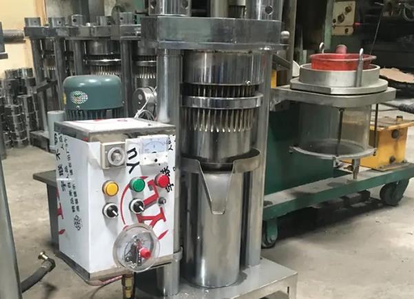 选购花生榨油机时注意这4点建议