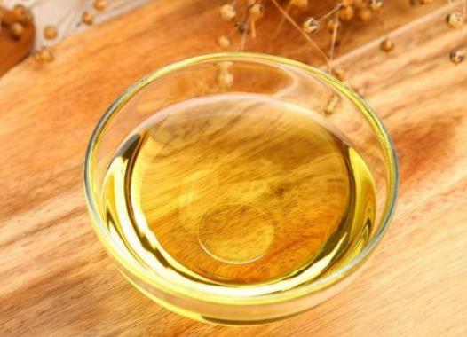 大家如何才能选购保健营养的食用油